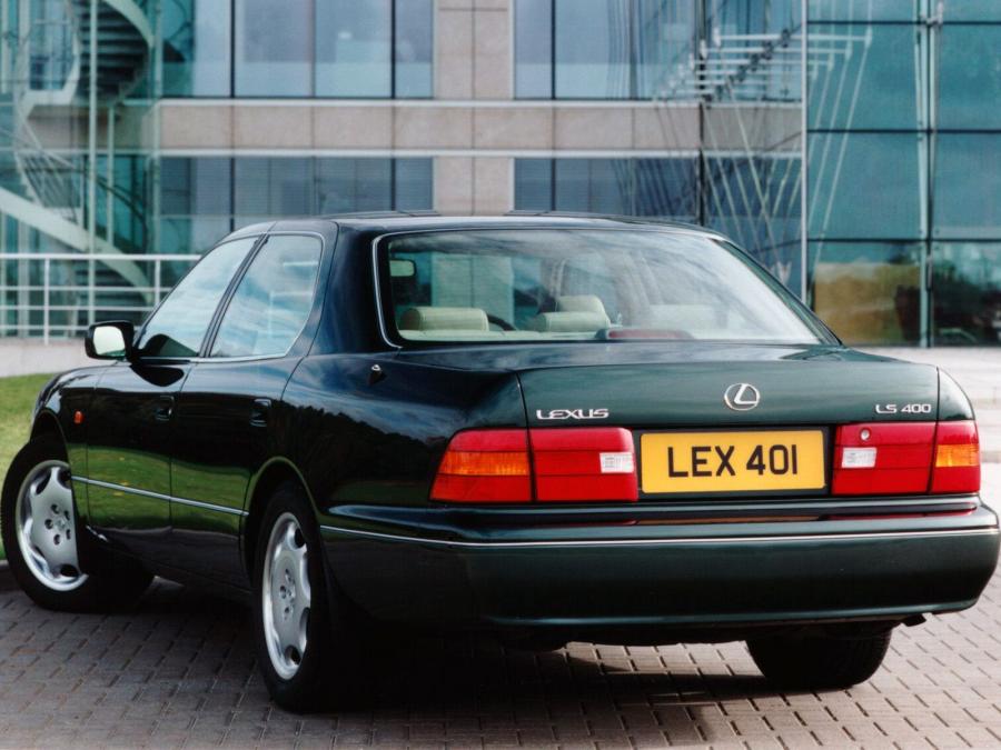  Lexus LS400 1997 года  (UK) (фото 2 из 5)